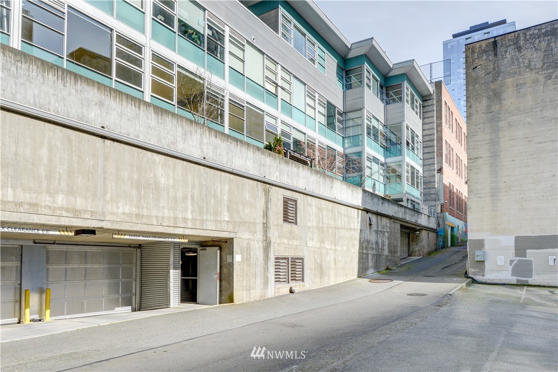 2015 Terry Avenue, Unit 417 Seattle, WA 98121 - Photo 17 of 18