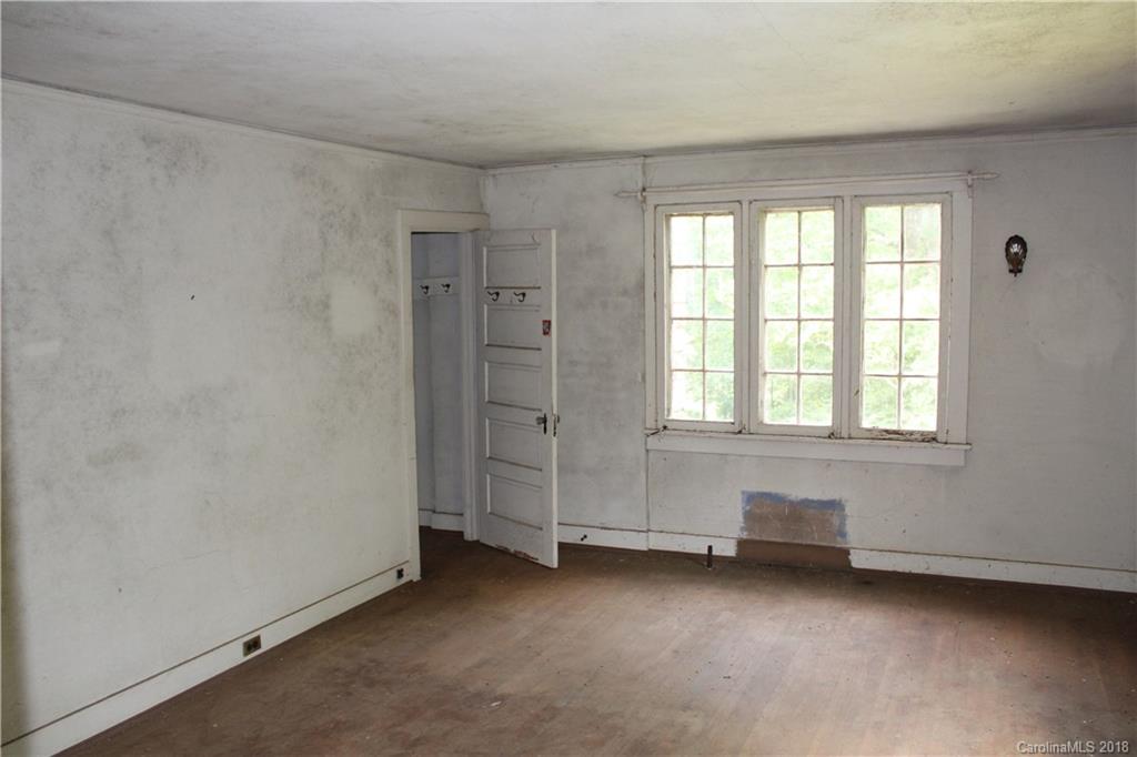 213 Shuford Road Columbus, NC 28722 - Photo 15 of 32 Gallery Image 15