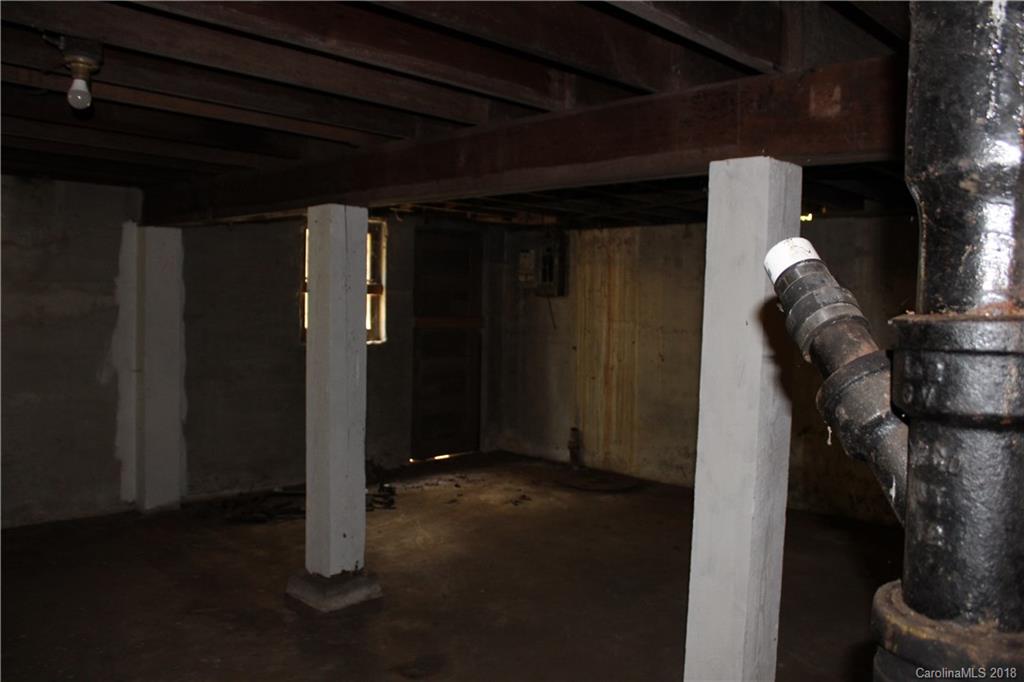 213 Shuford Road Columbus, NC 28722 - Photo 21 of 32 Gallery Image 21