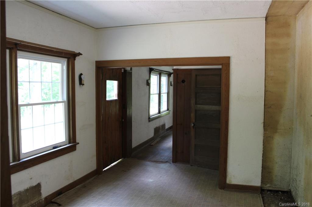 213 Shuford Road Columbus, NC 28722 - Photo 10 of 32 Gallery Image 10