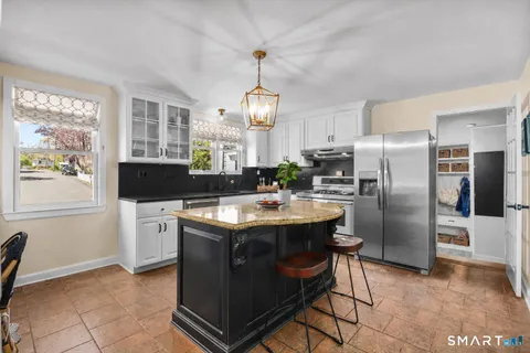 $1,100,000 | 24 Island Hill Avenue, Ridgefield, CT 06877