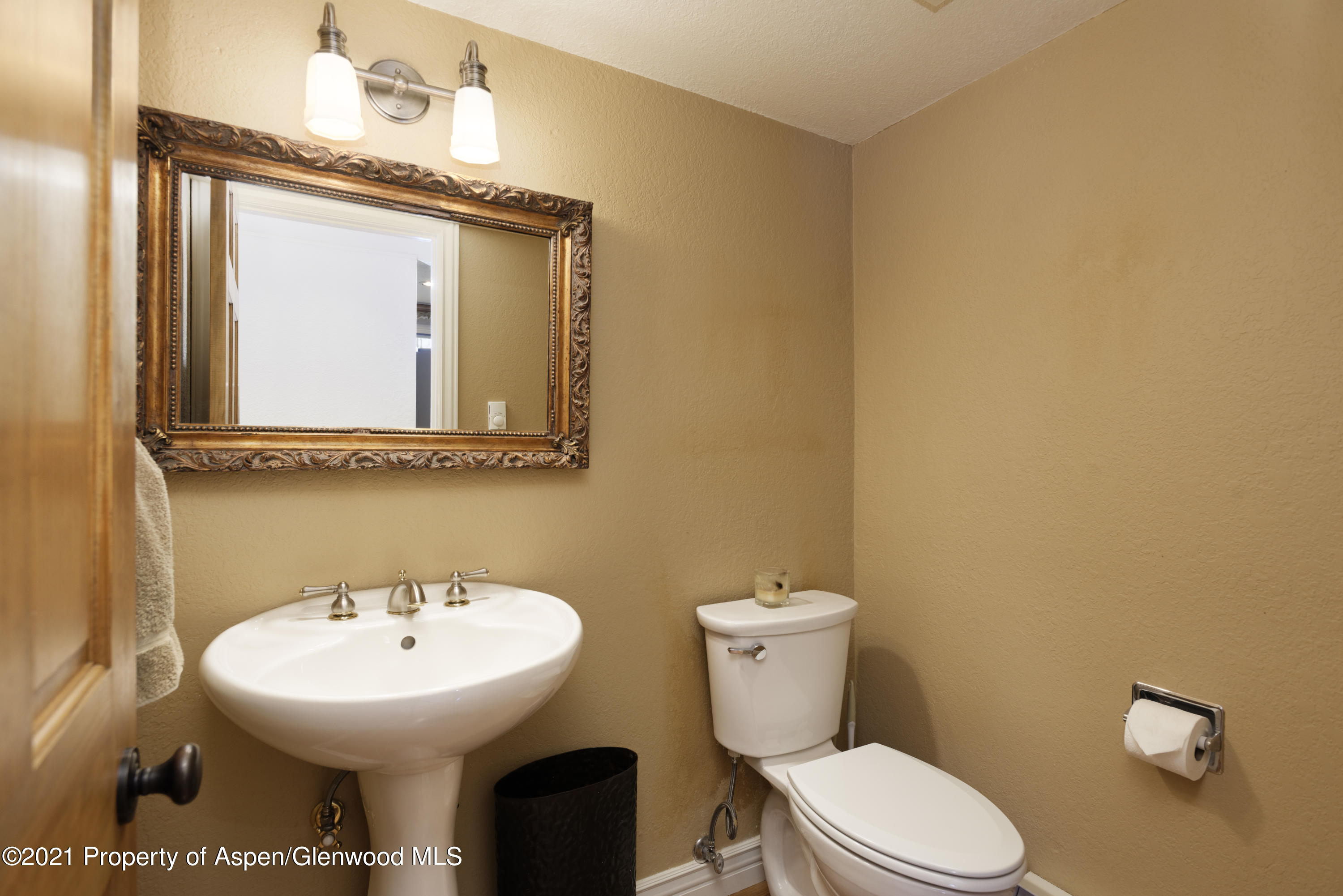 20 Meadow Ranch Road Snowmass Village, CO 81615 - Photo 10 of 19 20MeadowRanchRd_HiRes_02112021031