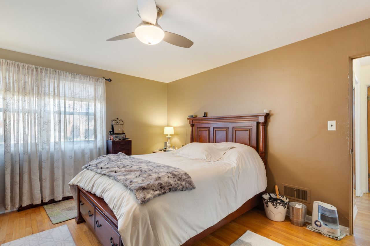 135 Ridge Avenue, Unit 1W Evanston, IL 60202 - Photo 11 of 17