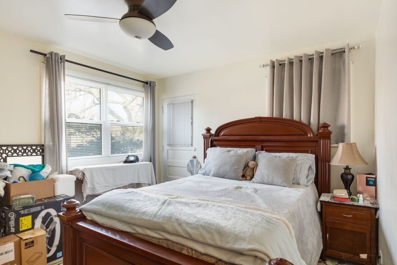 135 Ridge Avenue, Unit 1W Evanston, IL 60202 - Photo 13 of 17