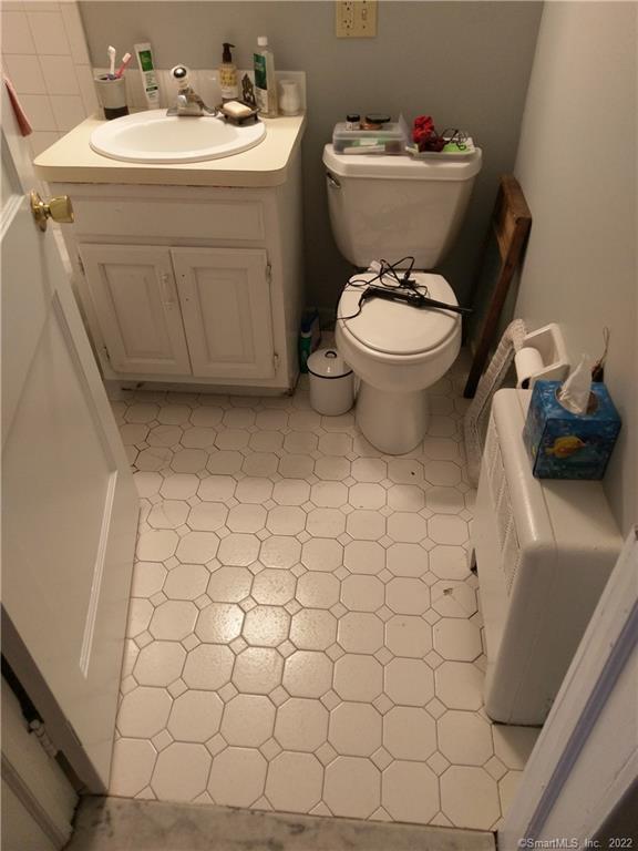 52 Gillotti Road New Fairfield, CT 06812 - Photo 13 of 17