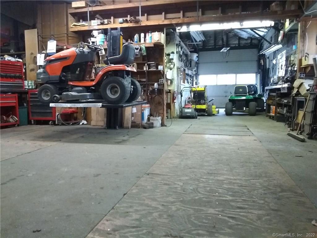 52 Gillotti Road New Fairfield, CT 06812 - Photo 5 of 17