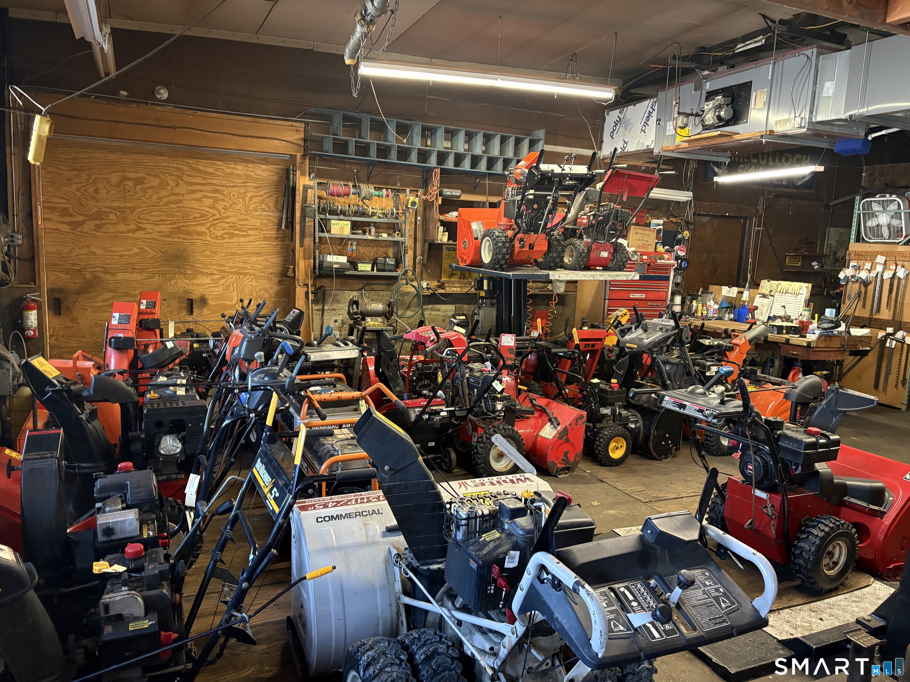 52 Gillotti Road New Fairfield, CT 06812 - Photo 8 of 17