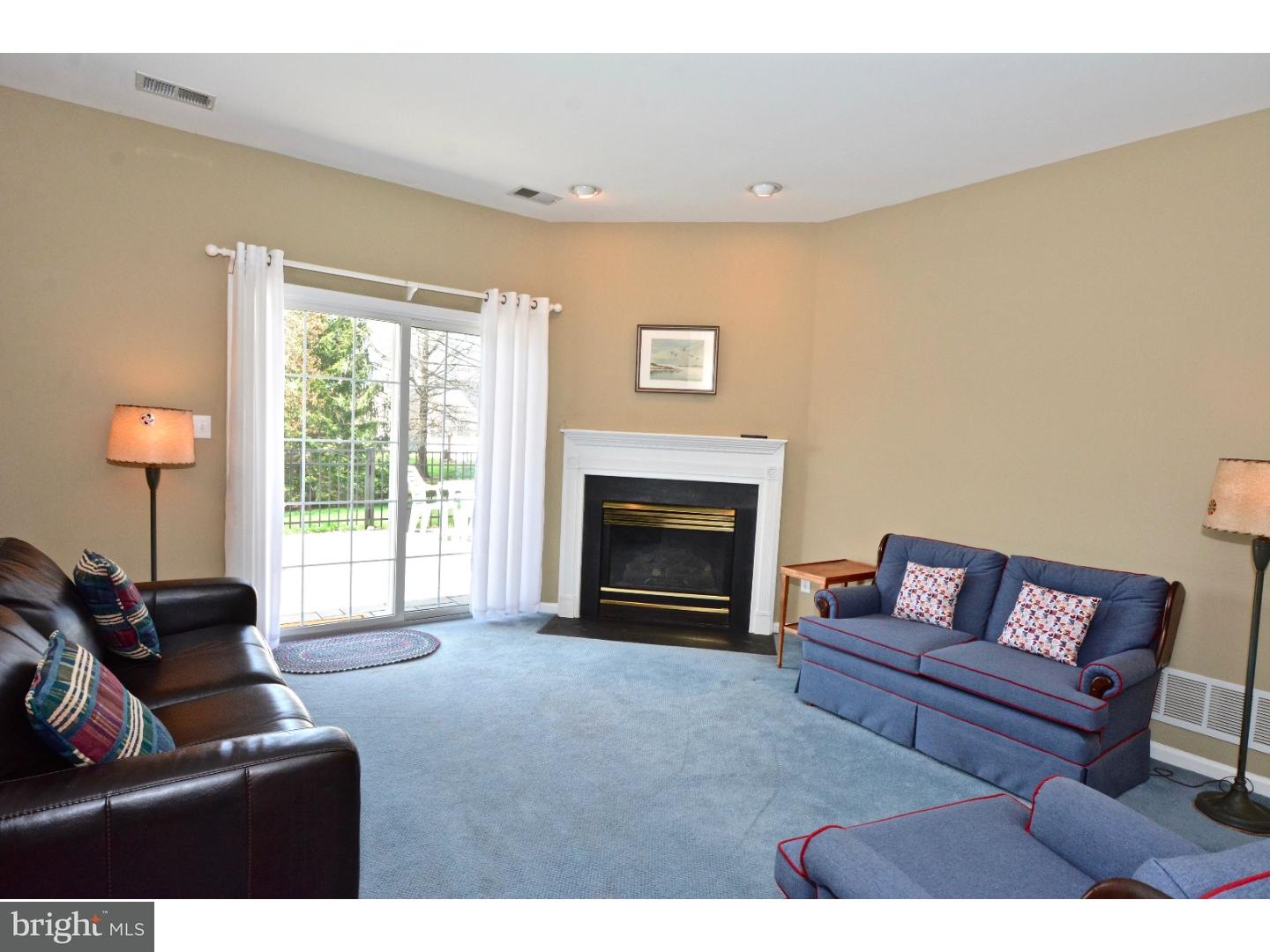 44 Foster Road Pennington, NJ 08534 - Photo 5 of 25 Gallery Image 5