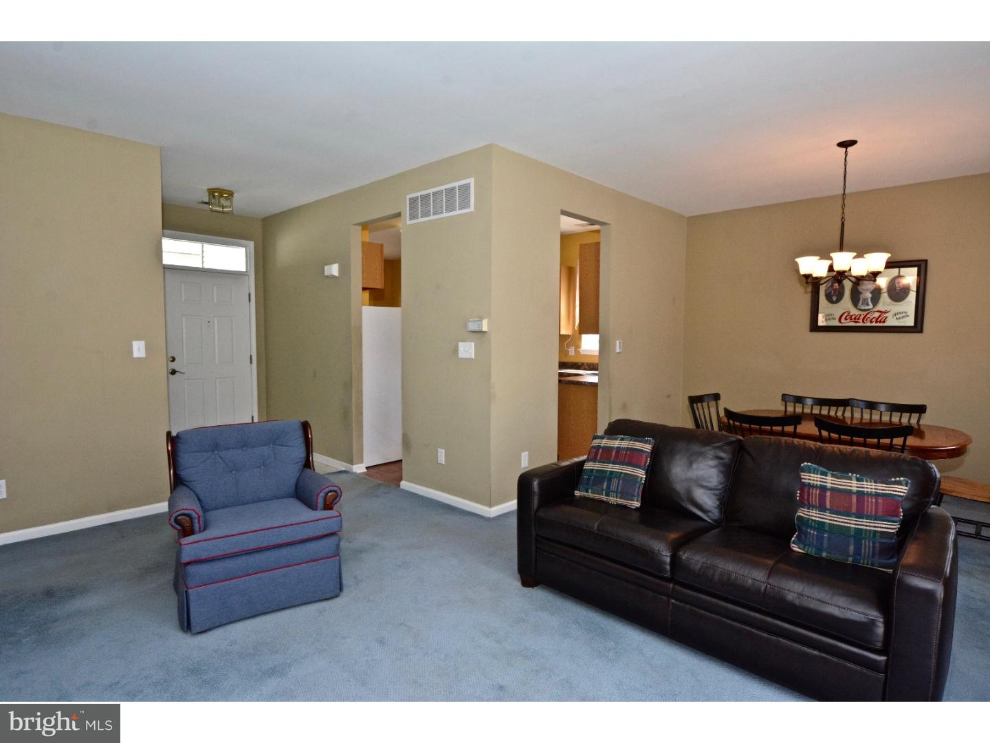 44 Foster Road Pennington, NJ 08534 - Photo 6 of 25 Gallery Image 6