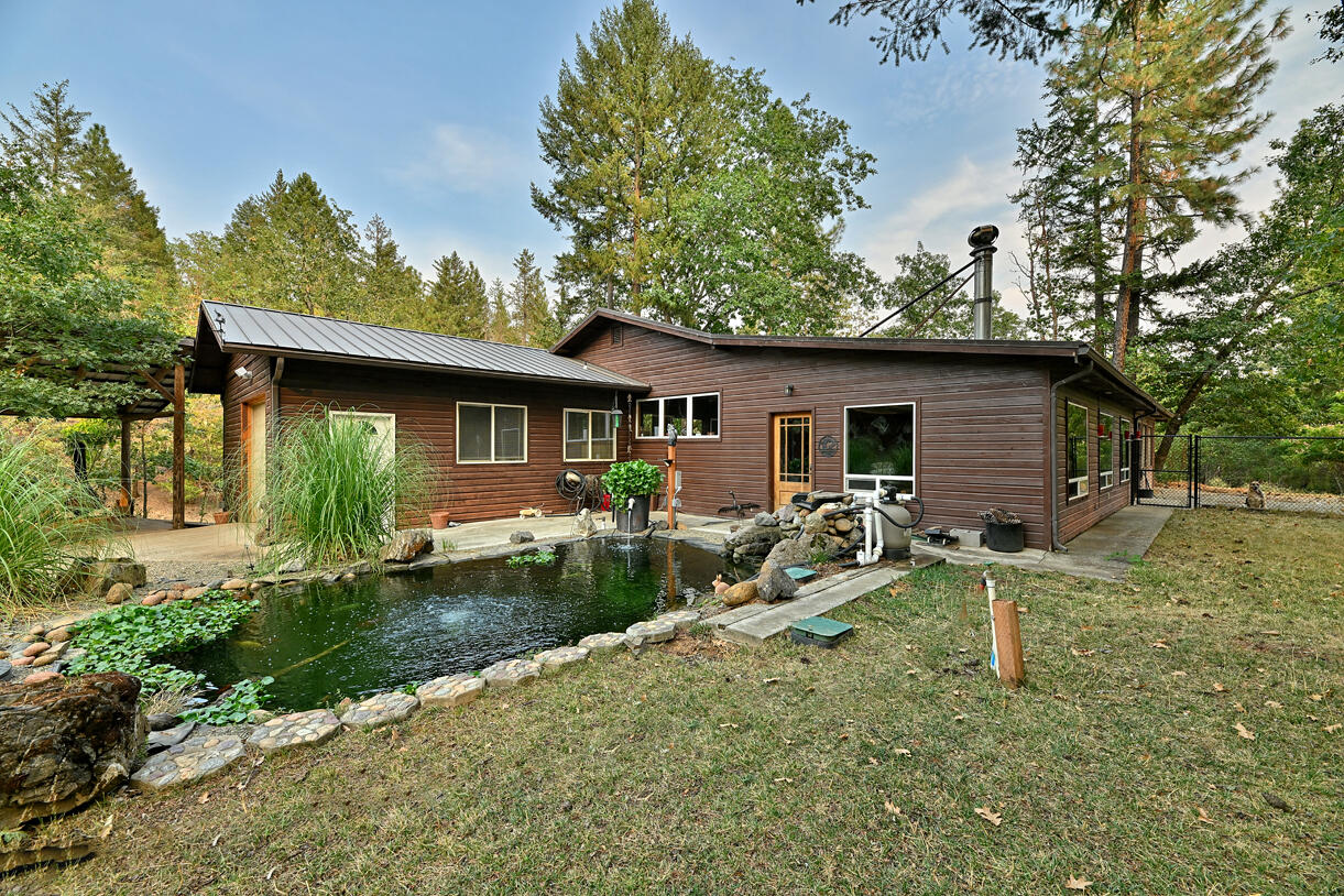 1844 Draper Valley Road Selma, OR 97538 - Photo 4 of 44 4