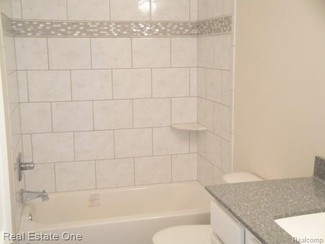 3010 Cumberland Road Berkley, MI 48072 - Photo 26 of 30 DSC02582.jpg