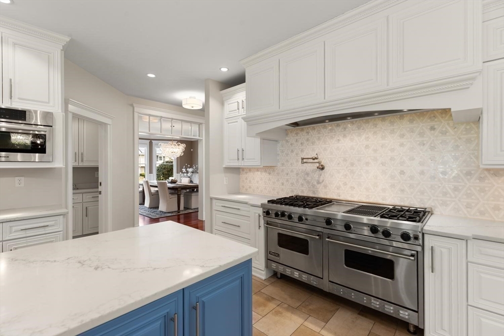 19 Douglas Road Lexington, MA 02420 - Photo 11 of 35 Gallery Image 11