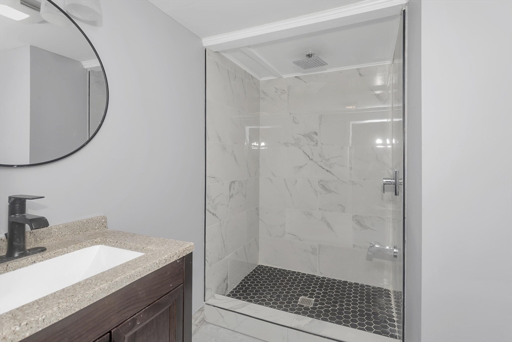 49 Bennett Street Chicopee, MA 01013 - Photo 35 of 41