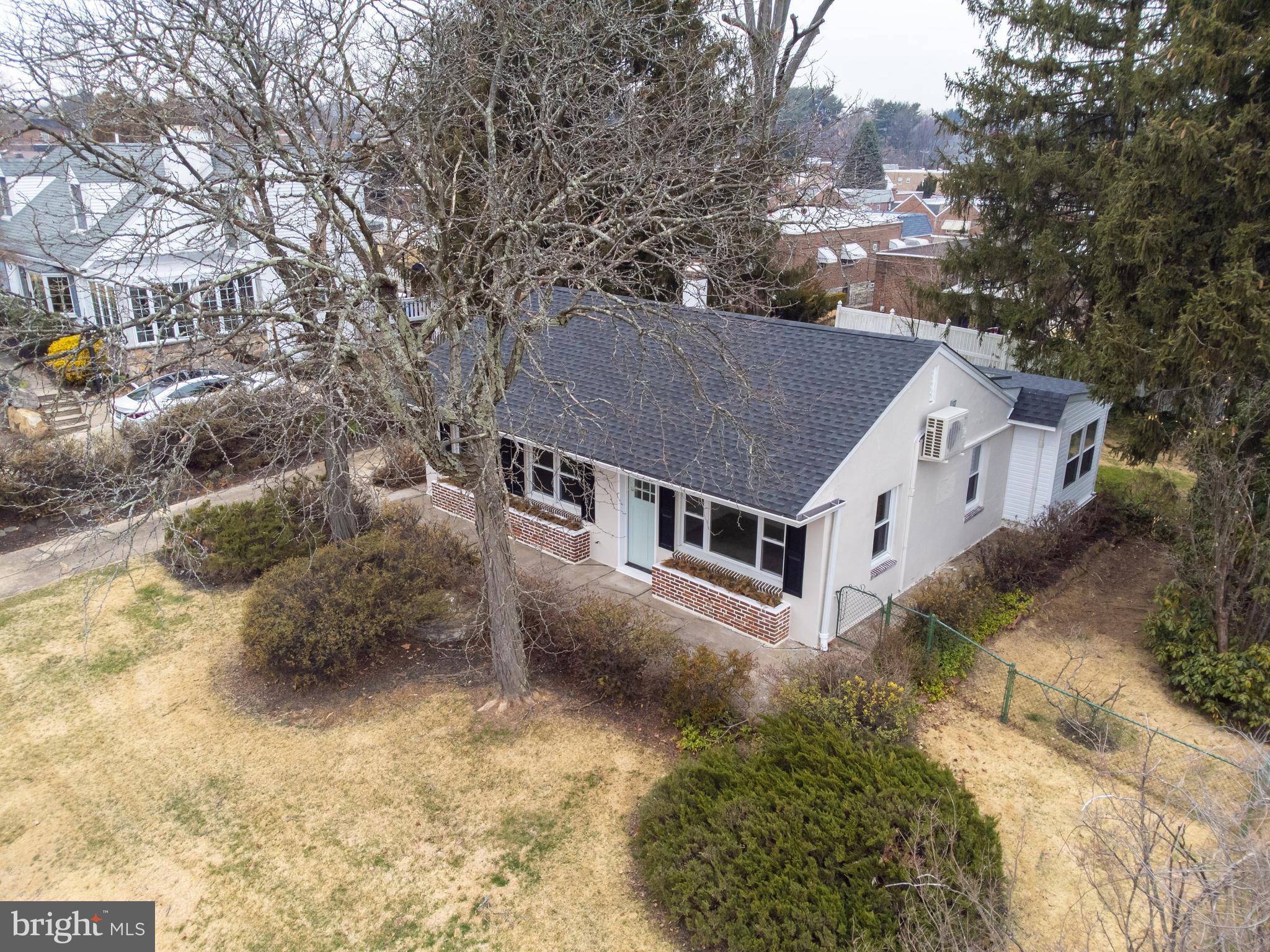 925 Arnold Street Philadelphia, PA 19111 - Photo 1 of 16