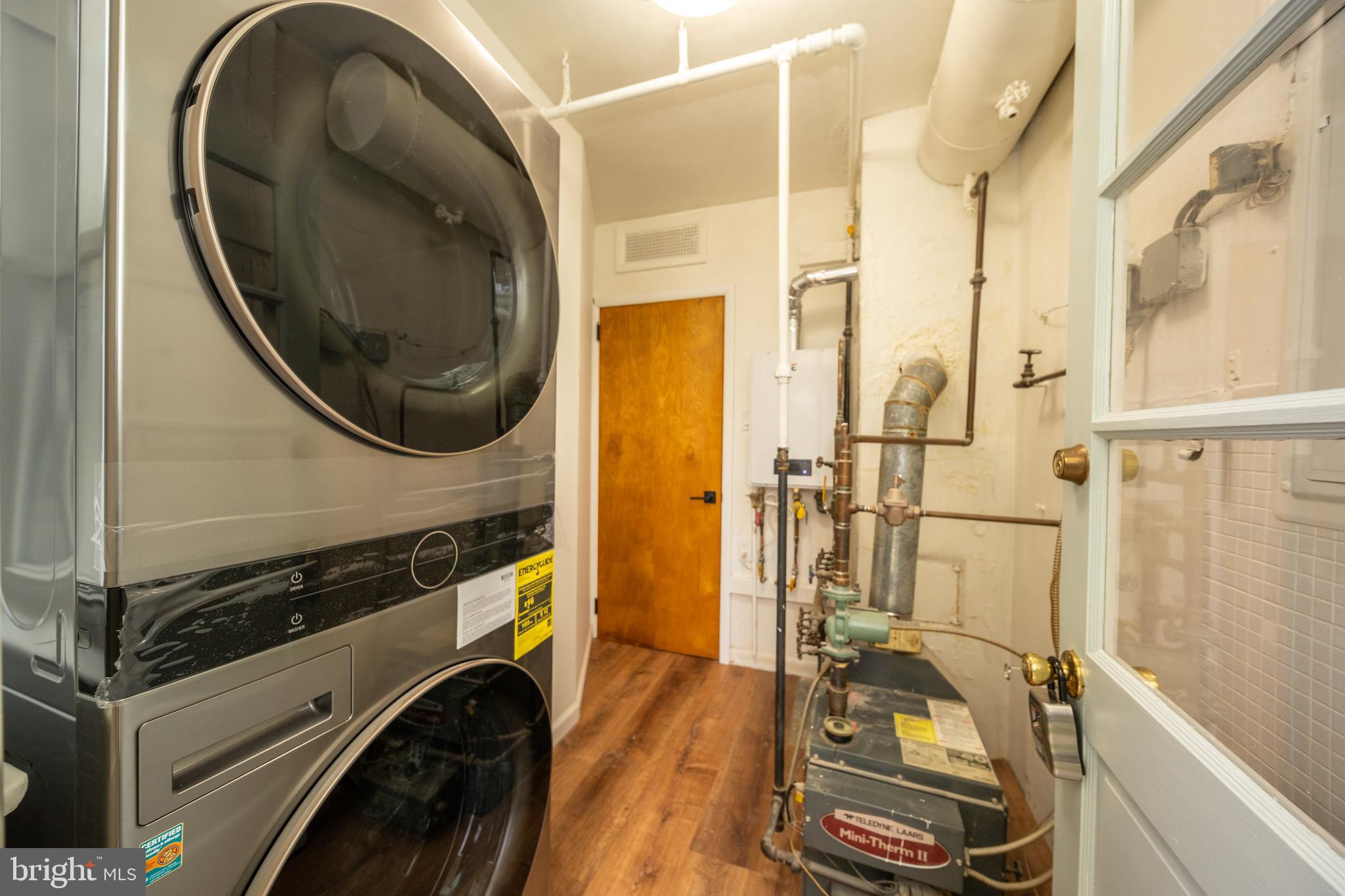 925 Arnold Street Philadelphia, PA 19111 - Photo 13 of 16