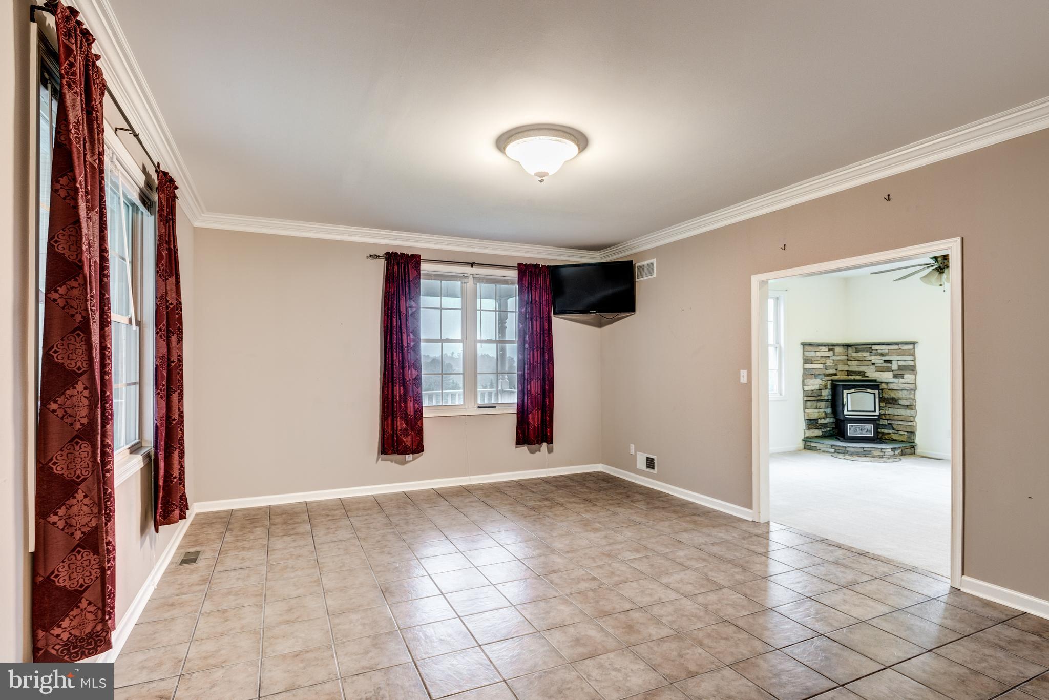 4491 Bark Hill Road Union Bridge, MD 21791 - Photo 17 of 54 Living room