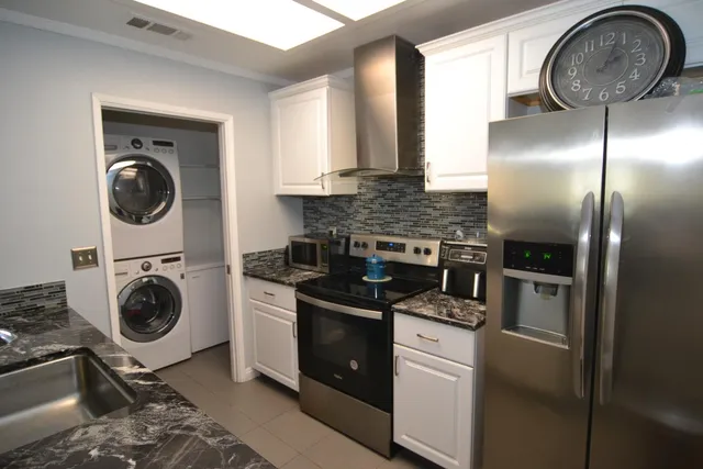 $315,000 | 1200 Lakewood Avenue, Unit 12, Modesto, CA 95355