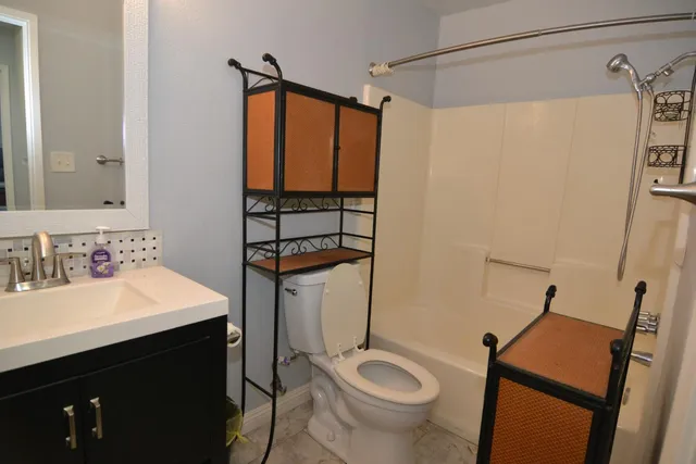 $315,000 | 1200 Lakewood Avenue, Unit 12, Modesto, CA 95355