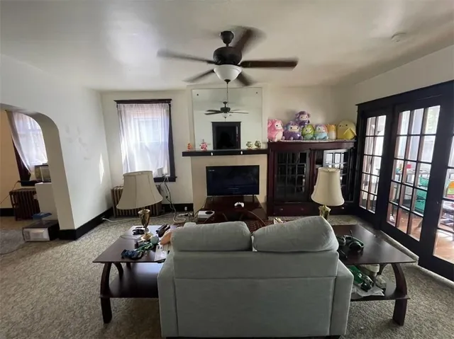 $1,200 | 573 East End Avenue, Pittsburgh, PA 15221