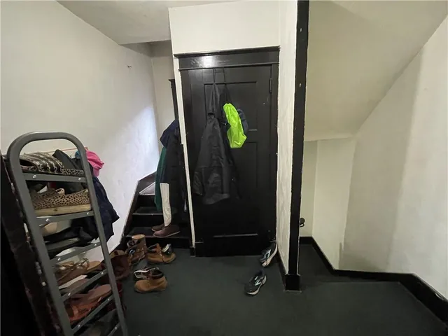 $1,200 | 573 East End Avenue, Pittsburgh, PA 15221