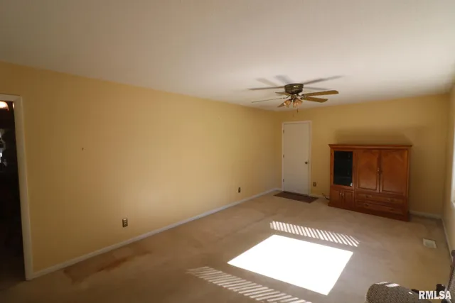 $134,900 | 906 Valley Drive, Carterville, IL 62918