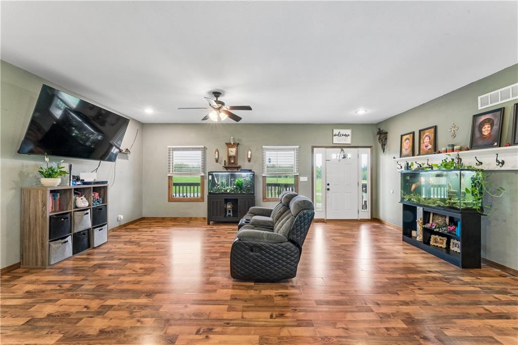 4370 Lee Road Mound City, KS 66056 - Photo 11 of 60
