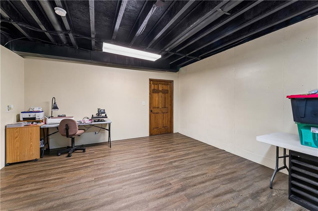 4370 Lee Road Mound City, KS 66056 - Photo 20 of 60