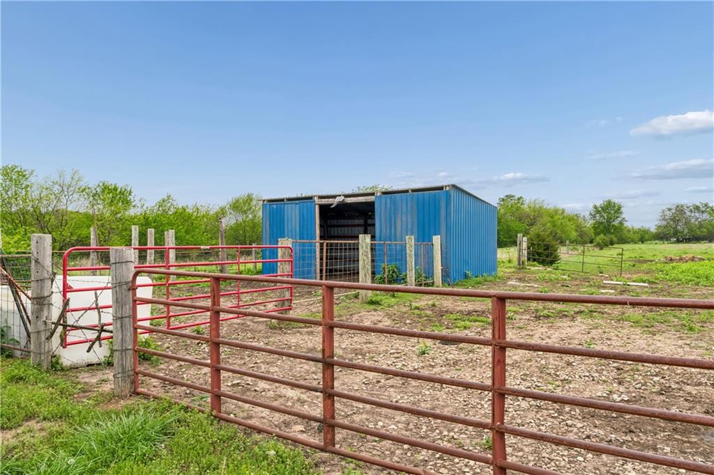 4370 Lee Road Mound City, KS 66056 - Photo 24 of 60