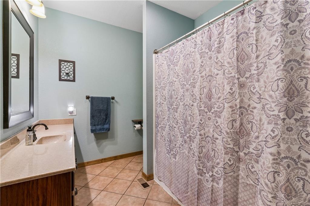 4370 Lee Road Mound City, KS 66056 - Photo 43 of 60