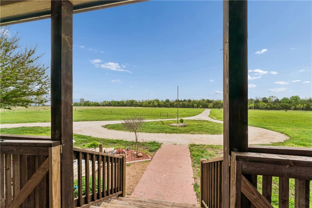 4370 Lee Road Mound City, KS 66056 - Photo 6 of 60