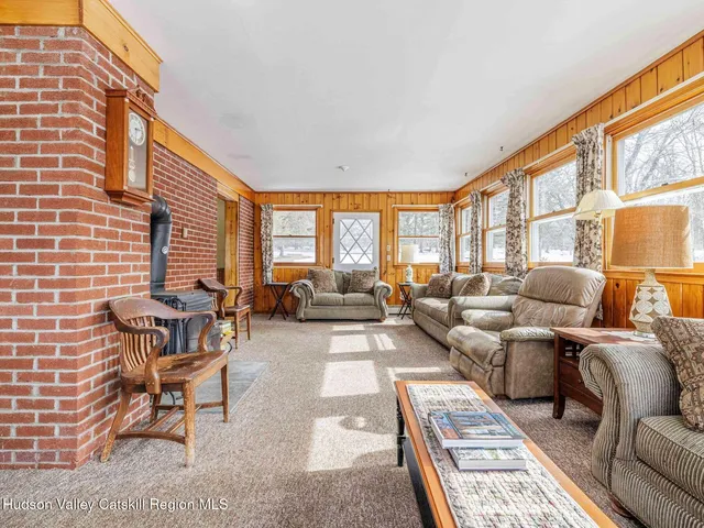 $2,500 | 11 Julia Avenue, New Paltz, NY 12561