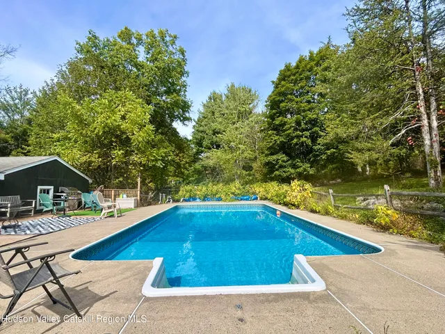 $2,500 | 11 Julia Avenue, New Paltz, NY 12561