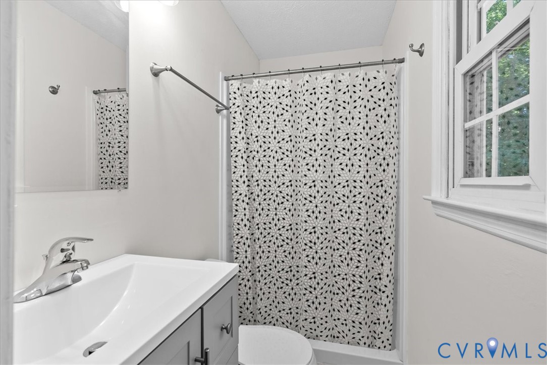 2829 Winningham Road Crewe, VA 23930 - Photo 13 of 45
