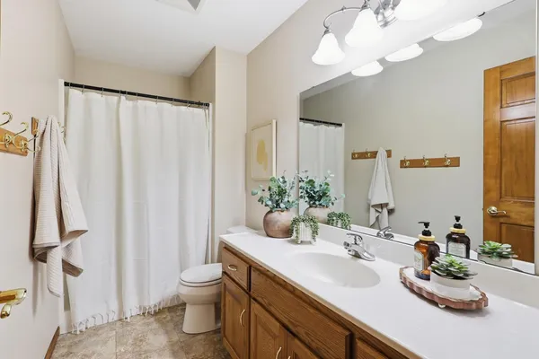 $995,000 | 1105 114th Street West, Inver Grove Heights, MN 55077