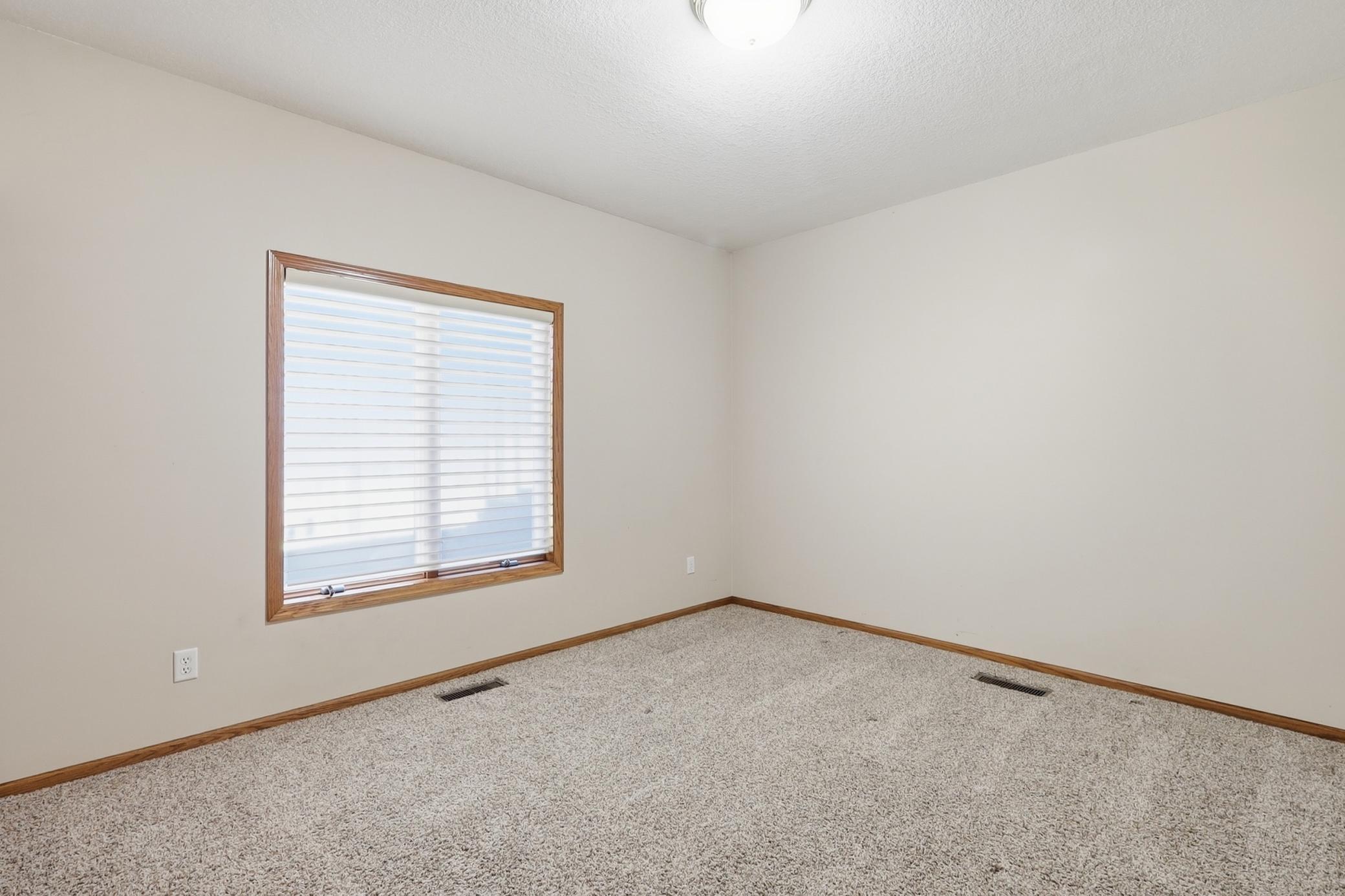1105 114th Street West Inver Grove Heights, MN 55077 - Photo 30 of 49