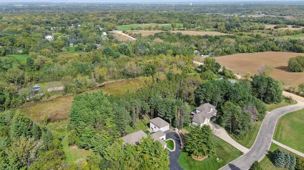 $995,000 | 1105 114th Street West, Inver Grove Heights, MN 55077