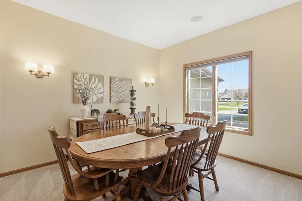 $995,000 | 1105 114th Street West, Inver Grove Heights, MN 55077