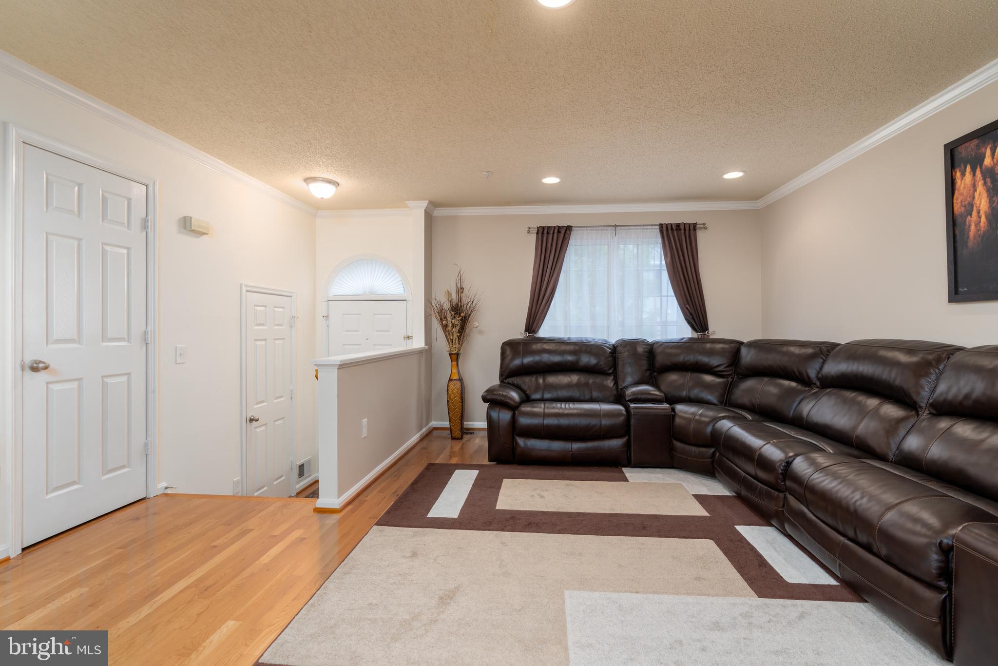 2352 Cold Meadow Way Silver Spring, MD 20906 - Photo 4 of 57 Gallery Image 4