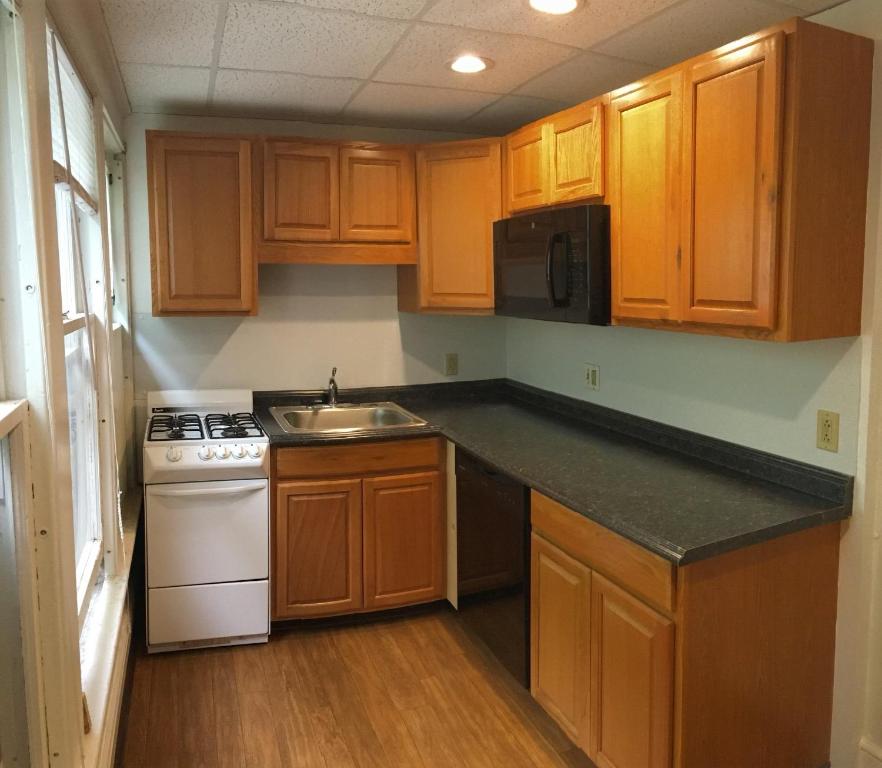 7-9 Weidman Place Oneonta, NY 13820 - Photo 22 of 27 #5 kitchen