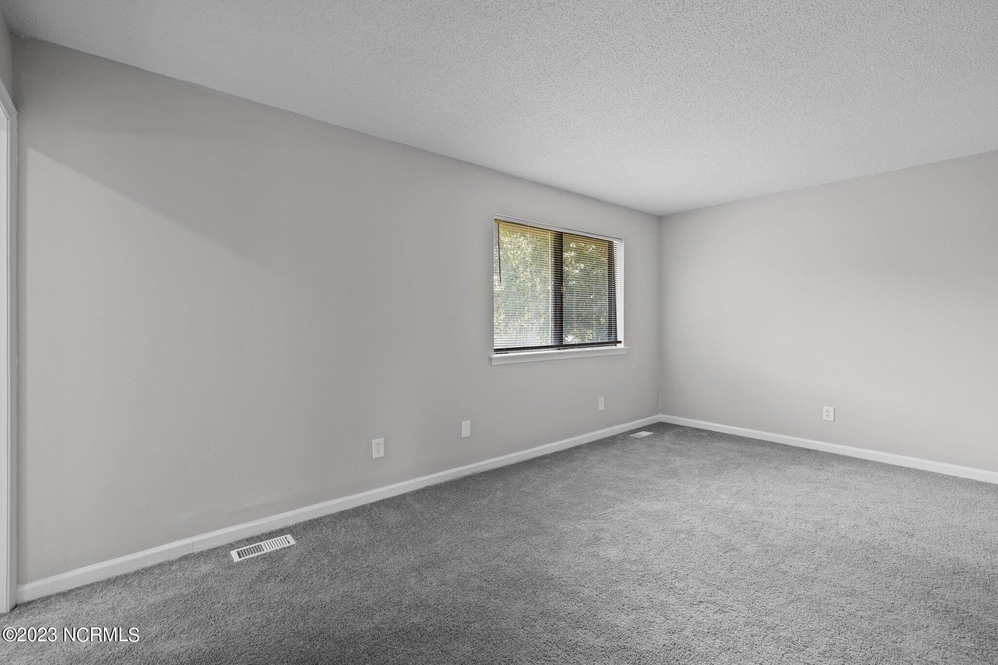 4307 Lake Ridge Drive Raleigh, NC 27604 - Photo 28 of 35 25-web-or-mls-0S9A4421