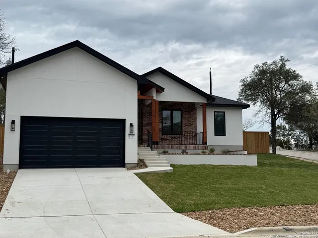 $565,000 | 8227 Old Austin Road, Selma, TX 78154