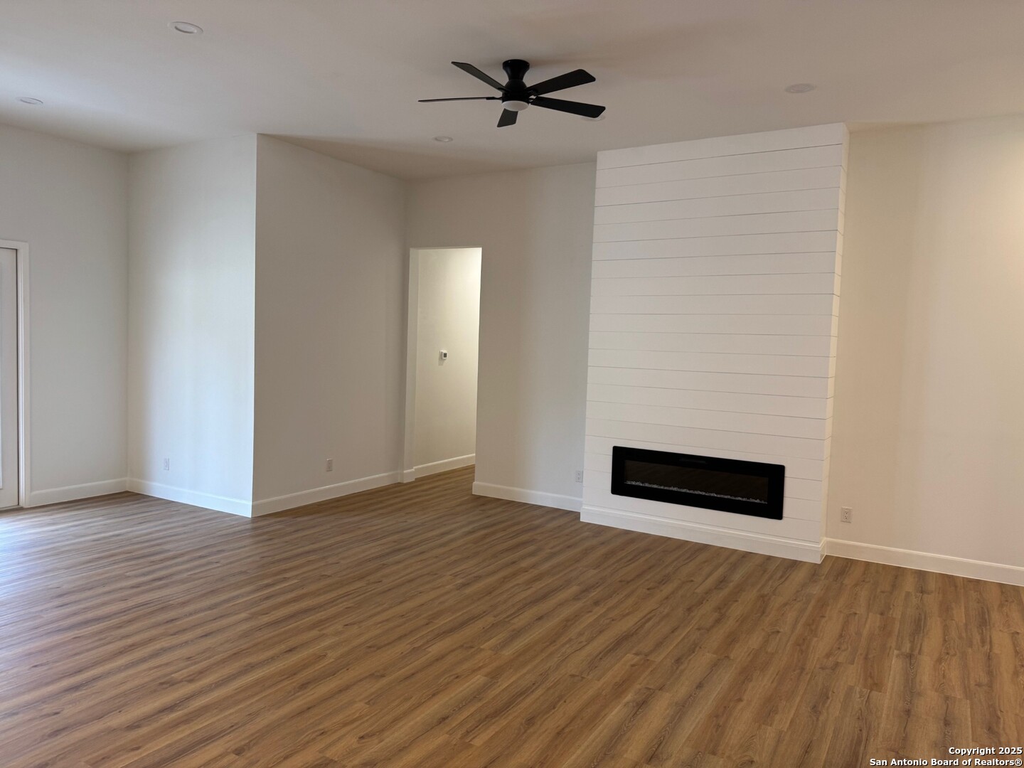 8227 Old Austin Road Selma, TX 78154 - Photo 4 of 9