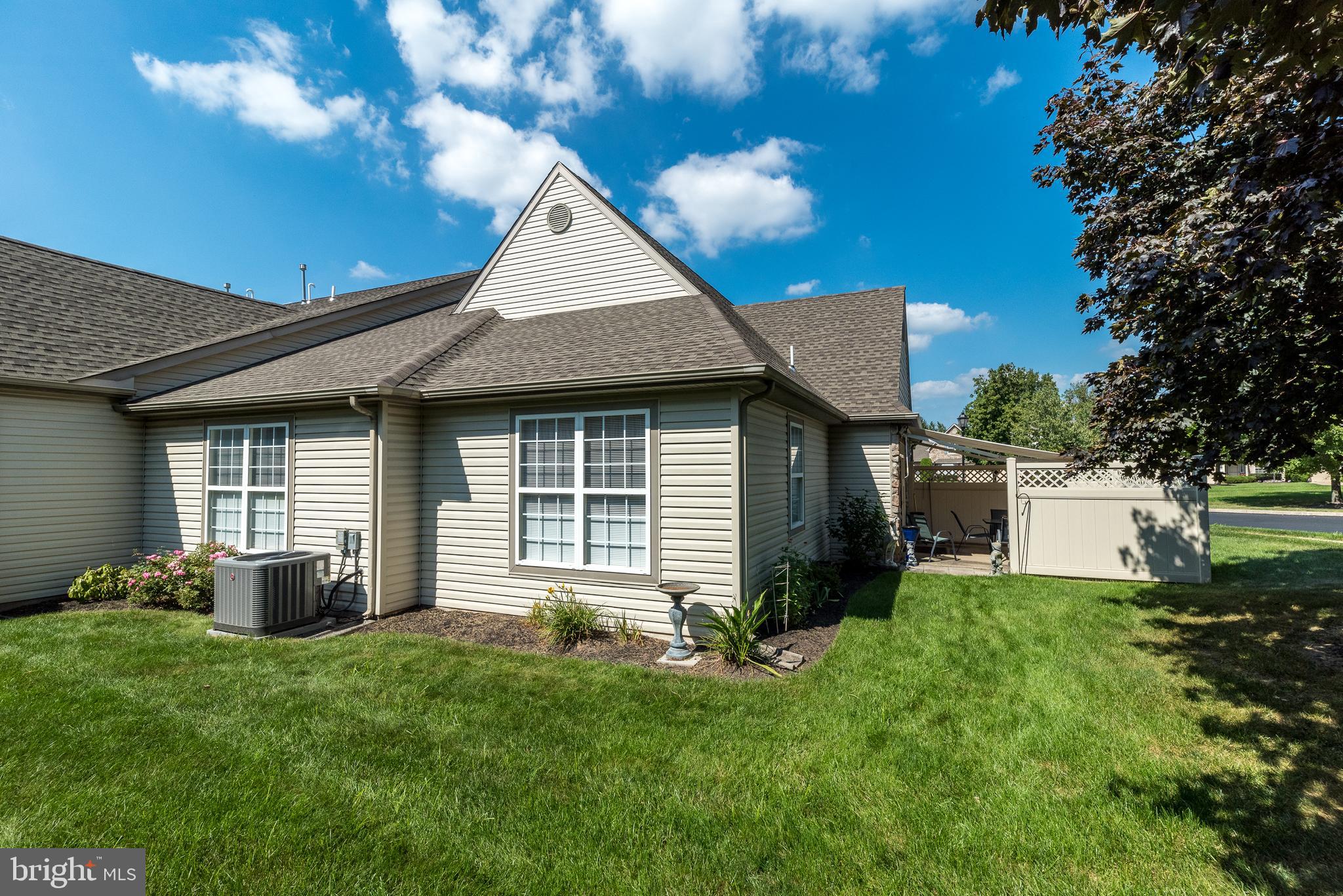 1601 Yorktown Road, Unit 40 Jamison, PA 18929 - Photo 22 of 26 Exterior Back
