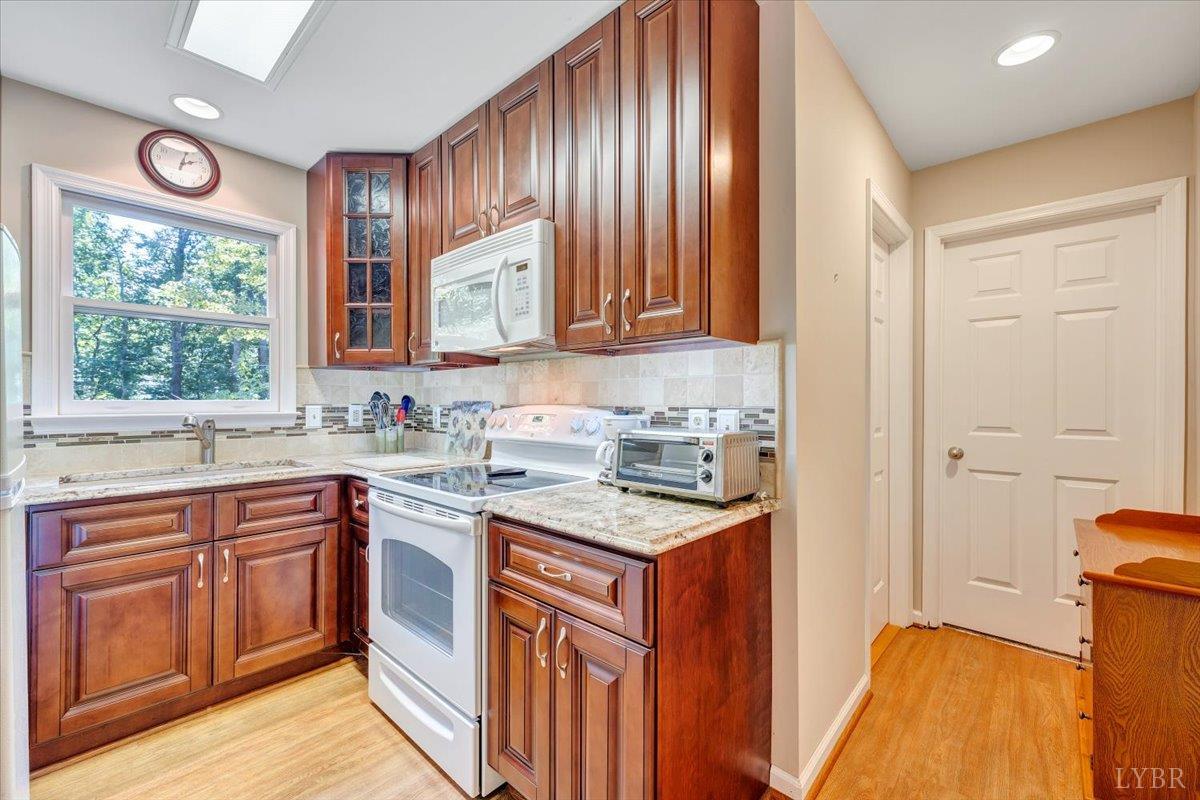 7876 Peaks Road Bedford, VA 24523 - Photo 10 of 36 Gallery Image 10