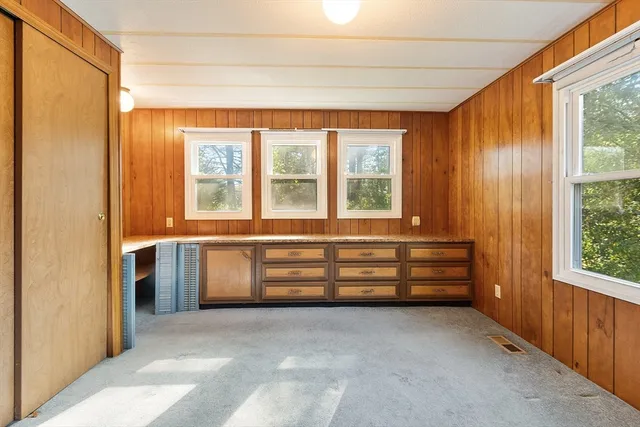 $115,000 | 11 Jeri Drive, Athol, MA 01331