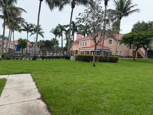 $2,300 | 1708 Belmont Lane, Unit 1708, Pompano Beach, FL 33068