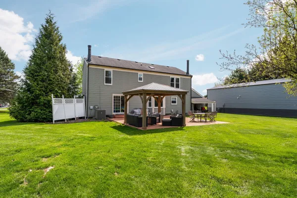 $629,900 | 6790 Heatheridge Drive, Saline, MI 48176