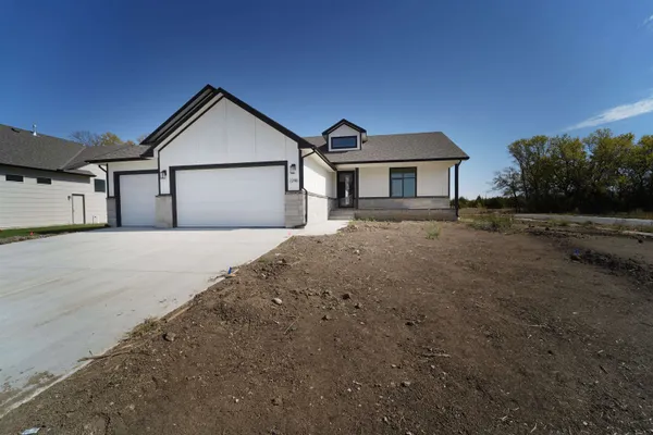 $475,000 | 2246 South Nicole Circle, Andover, KS 67002