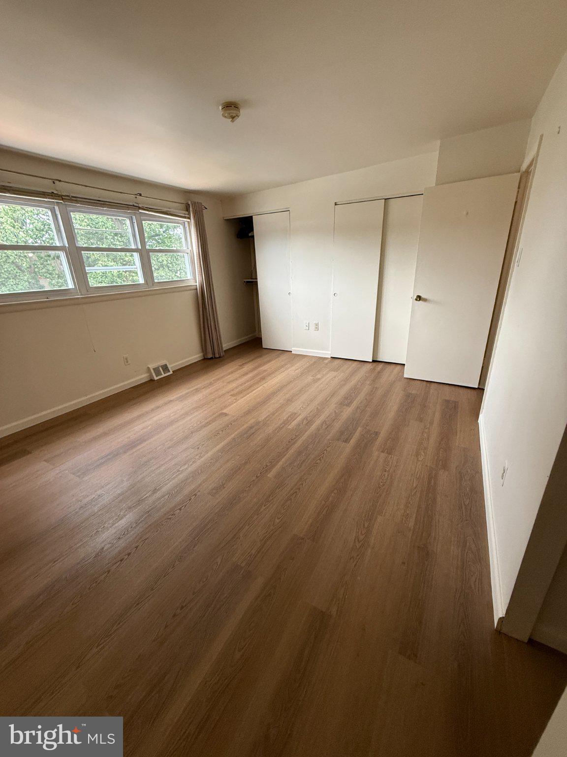 3705 Academy Road Philadelphia, PA 19154 - Photo 11 of 24 Spacious room with natural light.