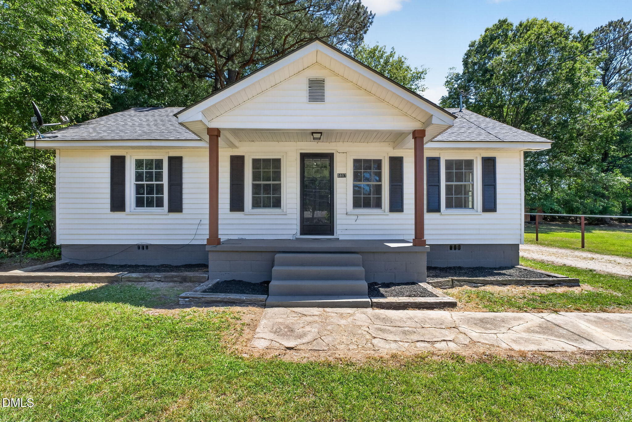 5887 Main Street Bailey, NC 27807 - Photo 5 of 27